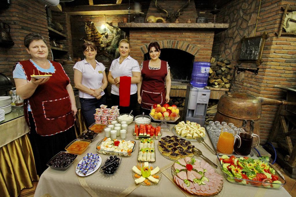 Irmeni Hotel Tbilisi Buitenkant foto