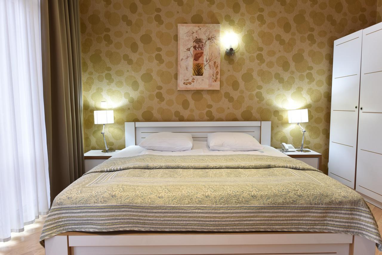 Irmeni Hotel Tbilisi Buitenkant foto