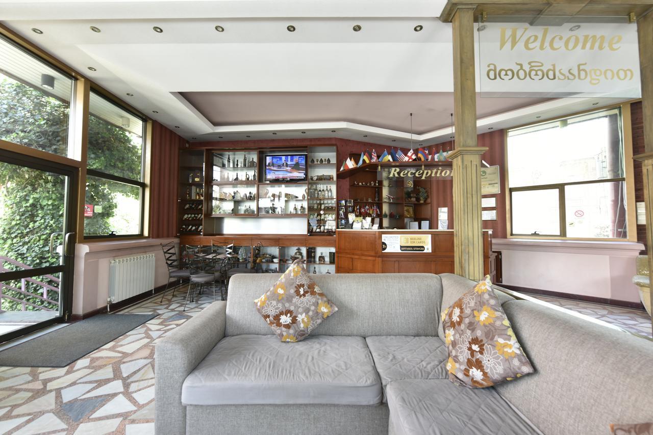 Irmeni Hotel Tbilisi Buitenkant foto