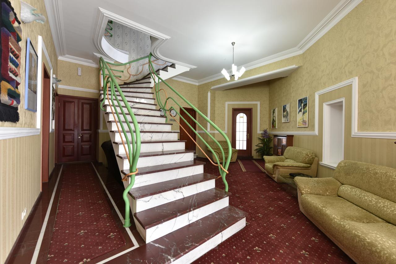 Irmeni Hotel Tbilisi Buitenkant foto